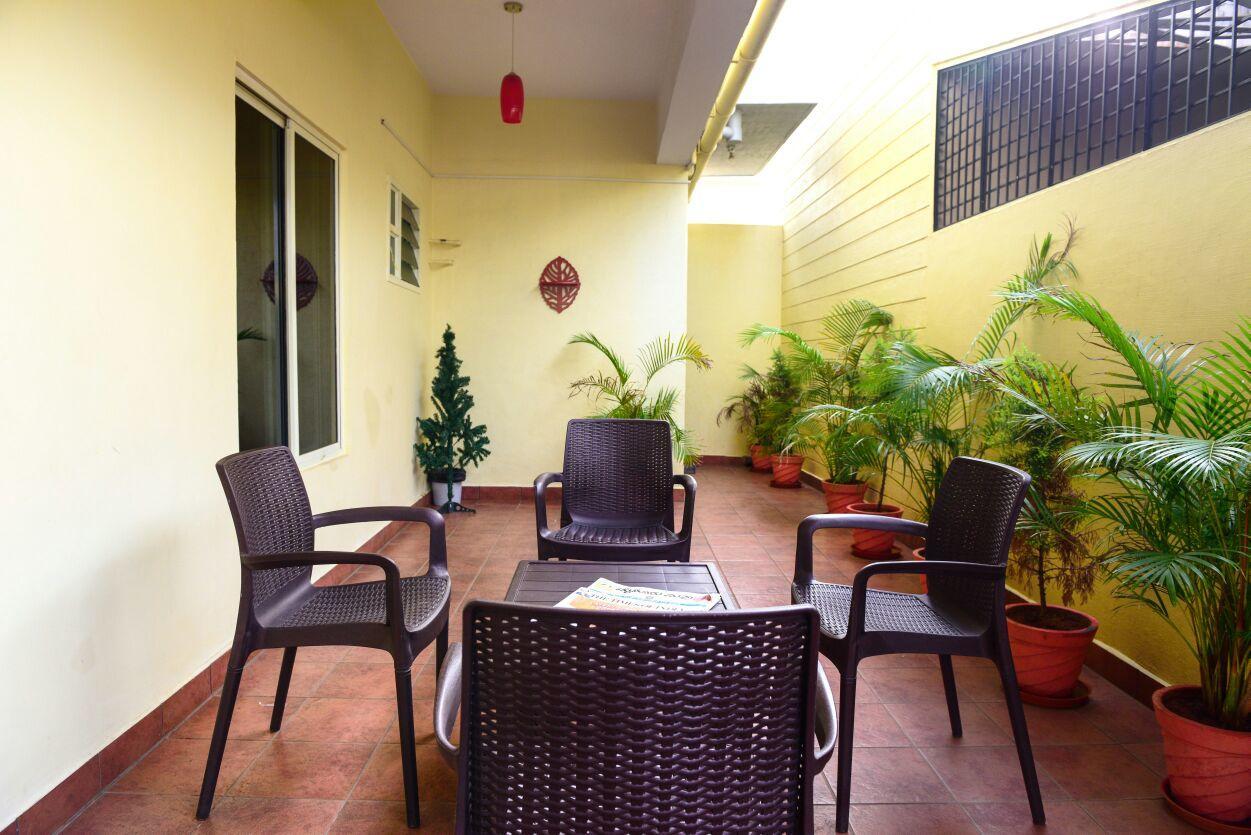 Varsha Enclave- Trinity House Aparthotel Maiçor Exterior foto